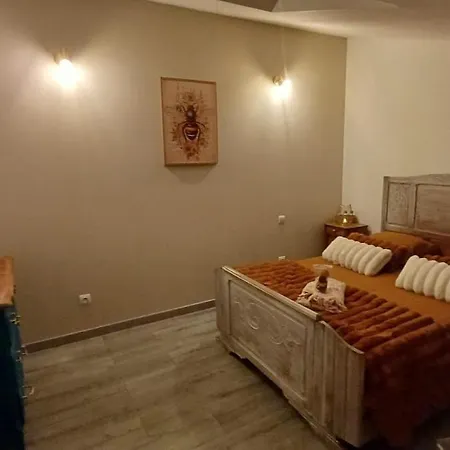 La Maisonette Mellona Alpehytte Chanzeaux
