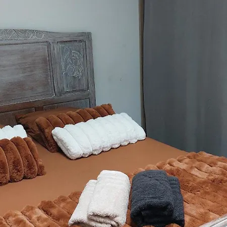 La Maisonette Mellona Шале *
